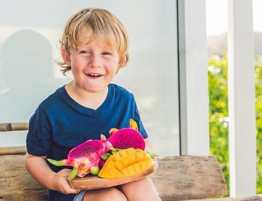 宝宝肚子饿了吃八瓜不吃,偏爱八瓜拒绝其他水果的奥秘