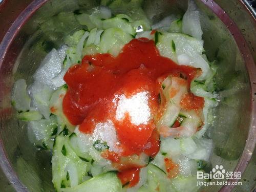 腌咸瓜怎么吃,多味腌瓜的多样食用指南