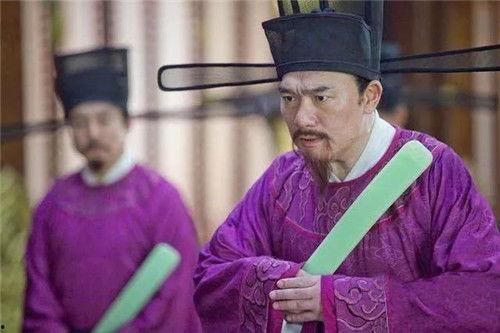 上朝吃瓜后续剧情,宫廷秘闻再掀波澜，幕后真相即将揭晓