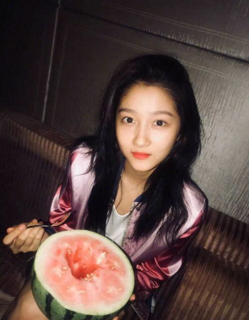 吃瓜拍照影视,影视圈幕后瞬间大揭秘